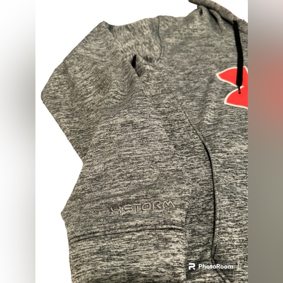 UNDER ARMOUR HOODIE (great Condition) - Picture 6 of 7